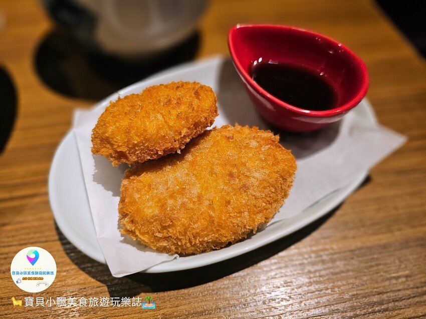 高雄市左營區[食]高雄 麵屋武藏 武骨 豚骨、魚介混合雙湯頭，濃郁不油膩 除了傳統的湯麵外，也有沾麵可供選擇喔~