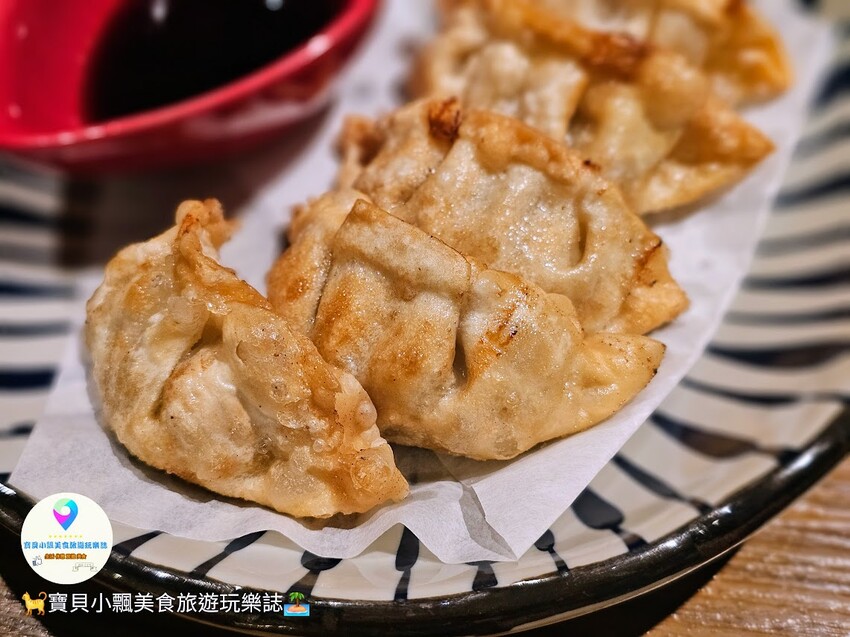 高雄市左營區[食]高雄 麵屋武藏 武骨 豚骨、魚介混合雙湯頭，濃郁不油膩 除了傳統的湯麵外，也有沾麵可供選擇喔~