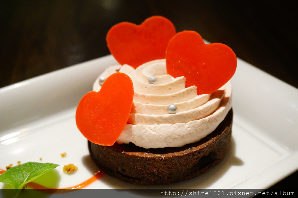 信義區美食.市政府站餐酒館.LighthouseBeer Bistro三得利餐酒館.象山站美食.101附近美食