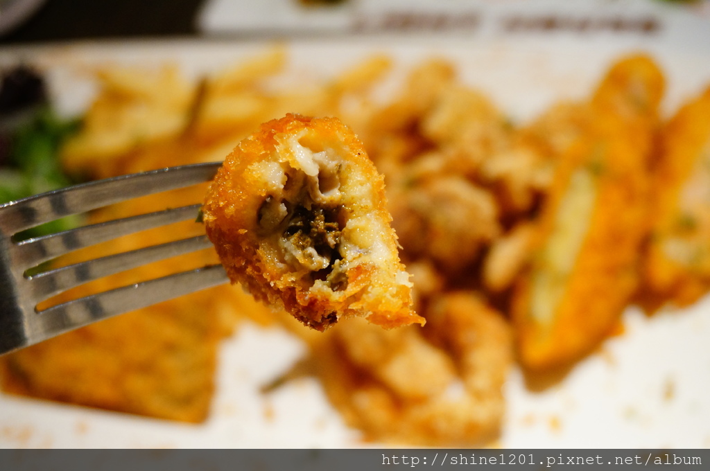 信義區美食.市政府站餐酒館.LighthouseBeer Bistro三得利餐酒館.象山站美食.101附近美食