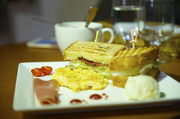 窩吧:季節限定草莓鬆餅塔