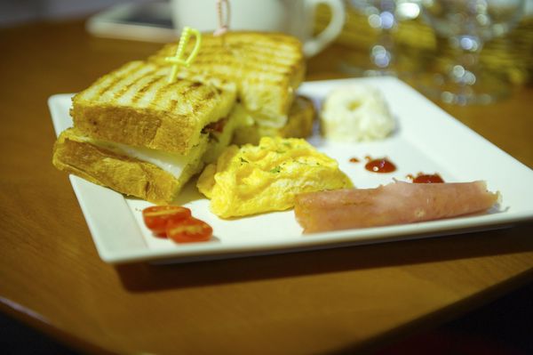 窩吧:季節限定草莓鬆餅塔