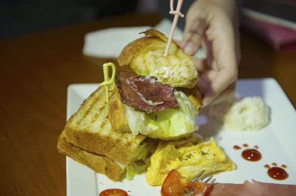 窩吧:季節限定草莓鬆餅塔