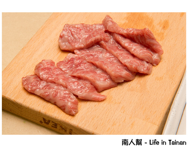 健康燒肉屋 貴一郎：【台南美食】貴一郎健康燒肉｜美國.澳洲.日本和牛｜宅配到家運費均一價｜網路看到哪一塊買到就是那一塊~貴一郎賣肉為生