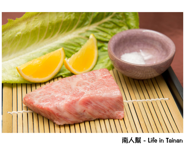 健康燒肉屋 貴一郎：【台南美食】貴一郎健康燒肉｜美國.澳洲.日本和牛｜宅配到家運費均一價｜網路看到哪一塊買到就是那一塊~貴一郎賣肉為生