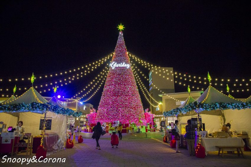 【活動．桃園】華泰名品城聖誕村～穿越的18米華麗聖誕樹、聖誕市集，整點還會浪漫飄雪