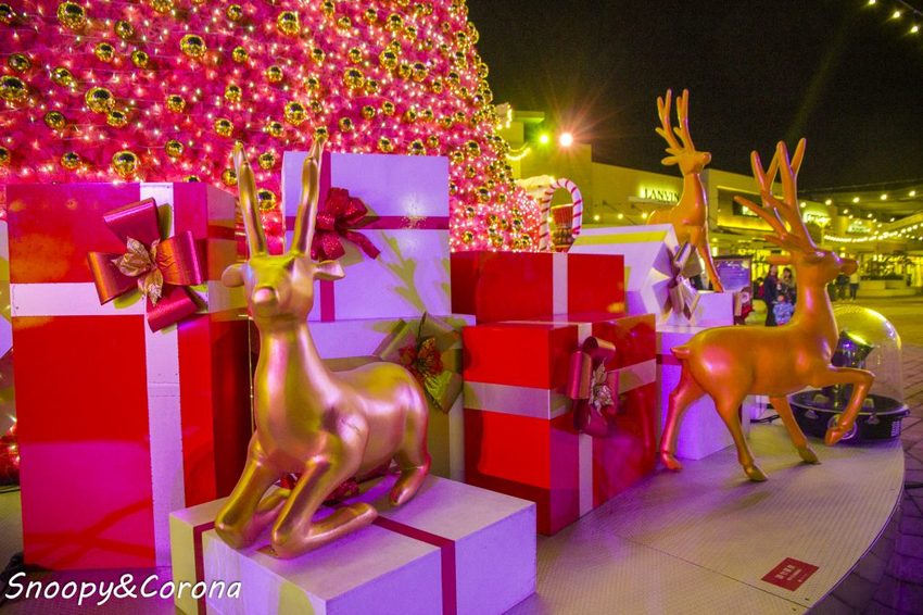 【活動．桃園】華泰名品城聖誕村～穿越的18米華麗聖誕樹、聖誕市集，整點還會浪漫飄雪