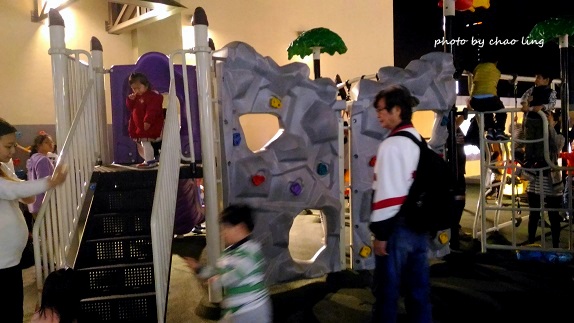 華泰名品城-17.jpg - 燦爛耶誕夜景 華泰名品城-17.jpg - 燦爛耶誕夜景