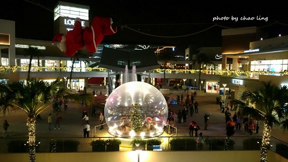 華泰名品城-10.jpg - 燦爛耶誕夜景 華泰名品城-10.jpg - 燦爛耶誕夜景