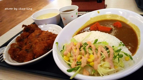 華泰名品城-8.jpg - 燦爛耶誕夜景 華泰名品城-8.jpg - 燦爛耶誕夜景