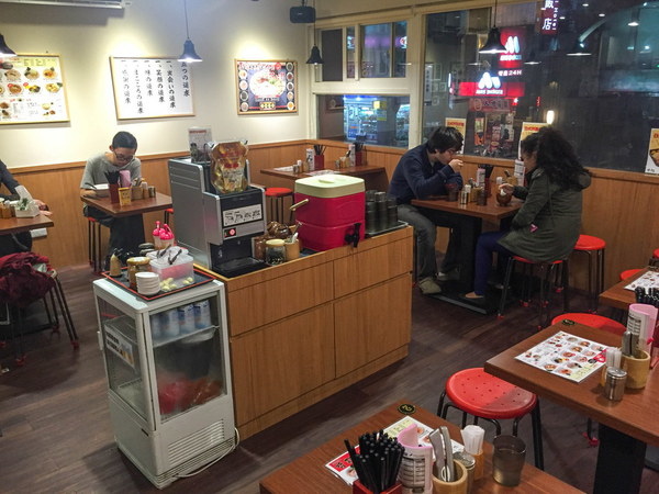 哲麵林森店 - 略像泡麵的辣蝦味噌