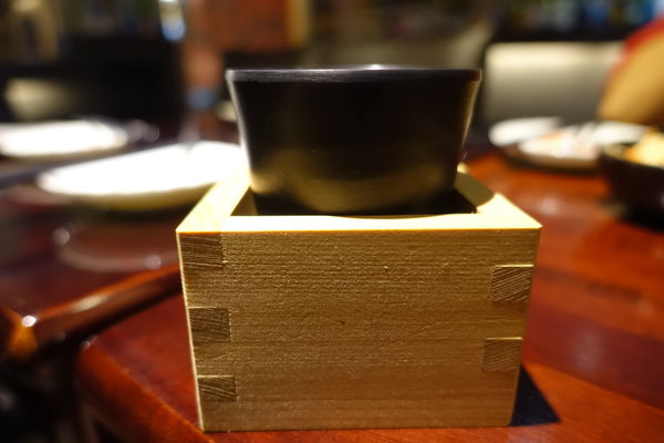 酒食憩‧溫馨能盡情把酒言歡的家庭好料，味噌豆腐燒讓人平凡中見驚奇!!!