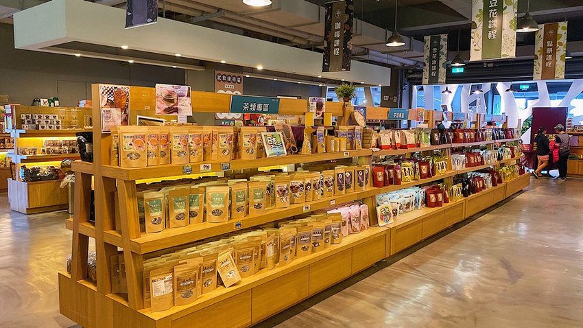 【宜蘭遊記】奇麗灣珍奶文化館┃免門票能DIY手作體驗和購買伴手禮的觀光工廠┃ - / 郭郭的花東走跳生活 /