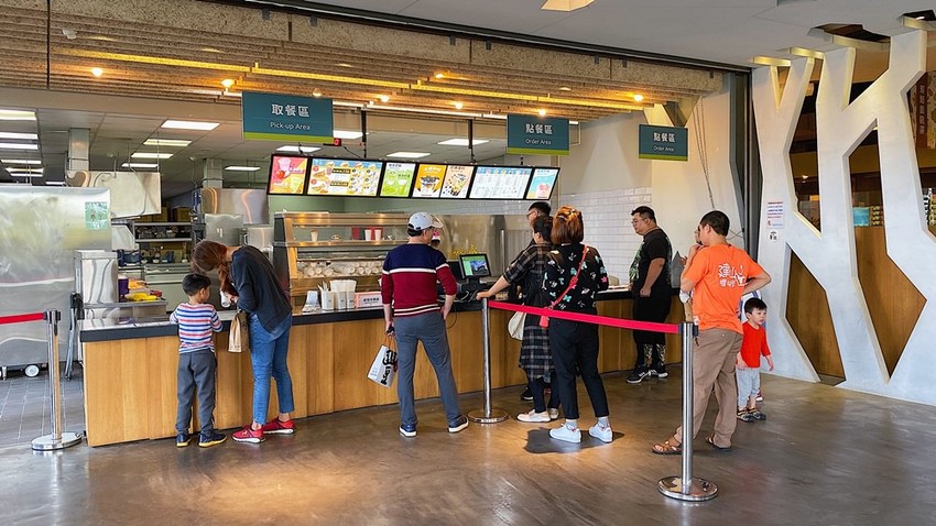 【宜蘭遊記】奇麗灣珍奶文化館┃免門票能DIY手作體驗和購買伴手禮的觀光工廠┃ - / 郭郭的花東走跳生活 /