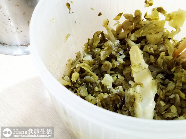 【台北萬華】建宏牛肉麵 | 24小時的深夜牛肉麵 可以用來撫慰飢餓疲勞 但還是阿明師煮的比較好吃!