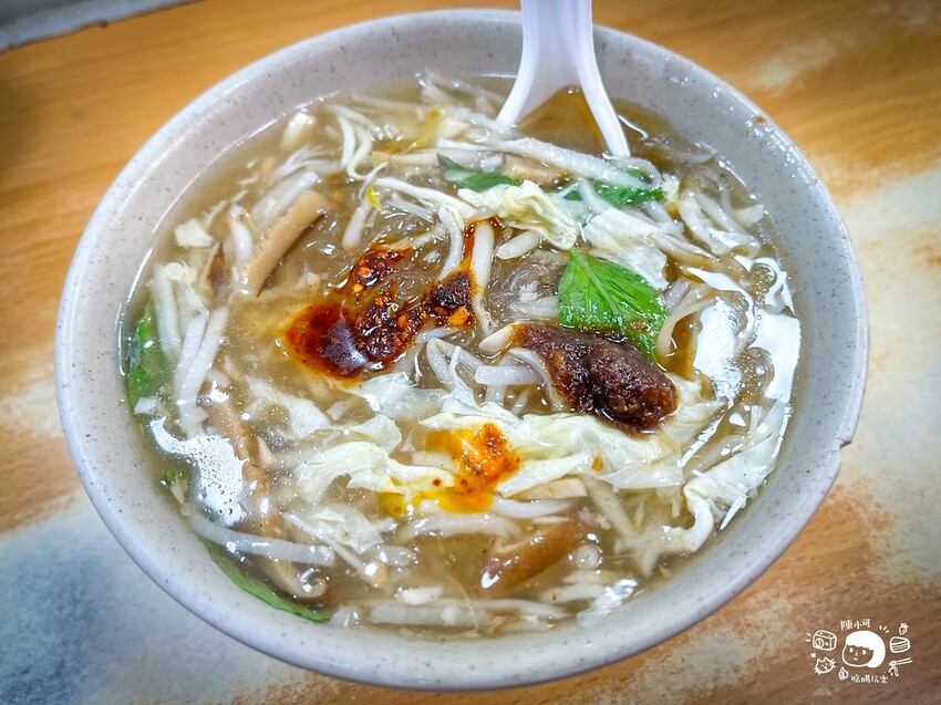 台北市萬華區不是扛瓦斯的！西門町扛壩子一定有這間，半熟蛋滷肉飯＋蚵仔煎推薦必點