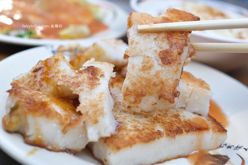 外國觀光客來台必吃,排隊人潮橫跨三店面!