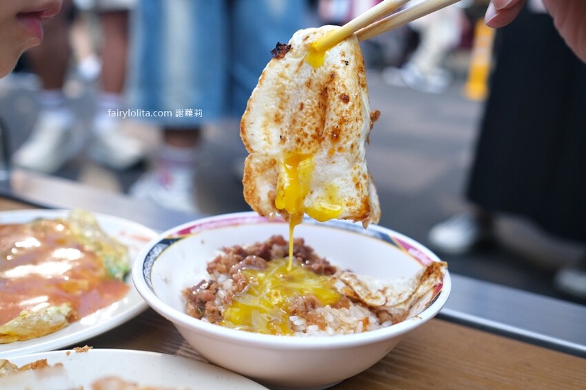 外國觀光客來台必吃,排隊人潮橫跨三店面!