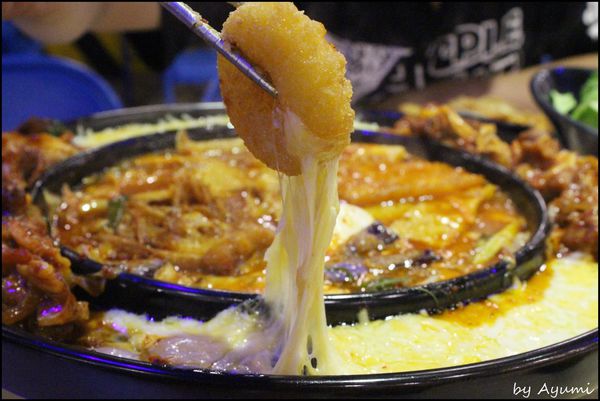 OMAYA春川炒雞(台南永華店)：[食記]辛普森湯:起司年糕鍋就在OMAYA春川炒雞(台南永華店)