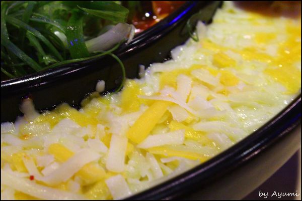 OMAYA春川炒雞(台南永華店)：[食記]辛普森湯:起司年糕鍋就在OMAYA春川炒雞(台南永華店)