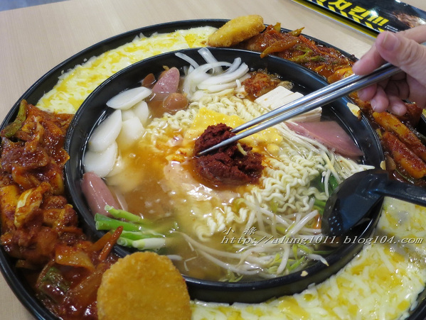 OMAYA春川炒雞(台南永華店)：全新菜色辛普森湯         ..OMAYA春川炒雞 (台南永華店)