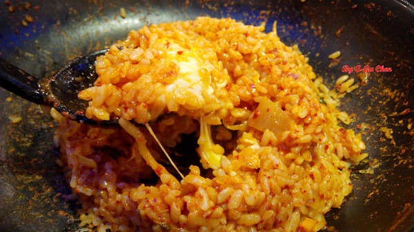 OMAYA春川炒雞(台南永華店)：☆口碑券No.16☆【臺南Ω中西區】Omaya春川炒雞（永華店）。辛普森湯一鍋三吃，兩人份三人飽