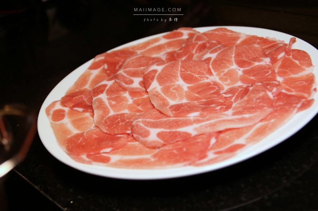 鍋物食記|八田帝王蟹鍋物(忠孝店)|全新推出蝦蟹海龍船/帝王蝦蟹海陸套餐|天冷吃鍋就是要吃的澎湃又不傷荷包 - 麥仔の生活日記