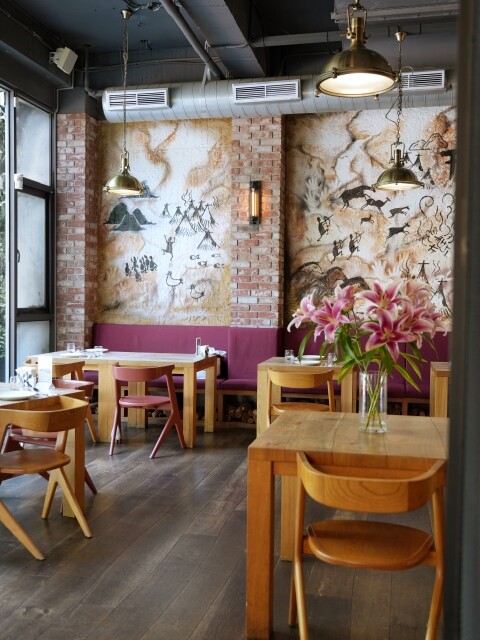 【台中食記】純原木燒烤柴燒特色料理〔 FORE restaurant 〕，fine dining餐點精緻美味，美式鄉村風玻璃屋浪漫約會，還有提供包廂包場服務。