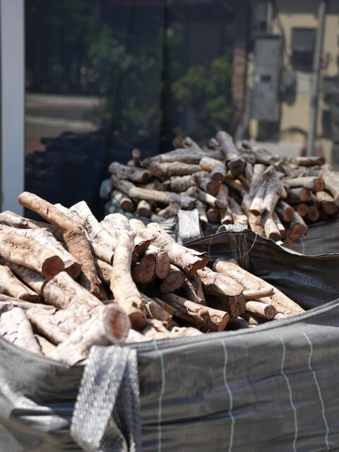 【台中食記】純原木燒烤柴燒特色料理〔 FORE restaurant 〕，fine dining餐點精緻美味，美式鄉村風玻璃屋浪漫約會，還有提供包廂包場服務。