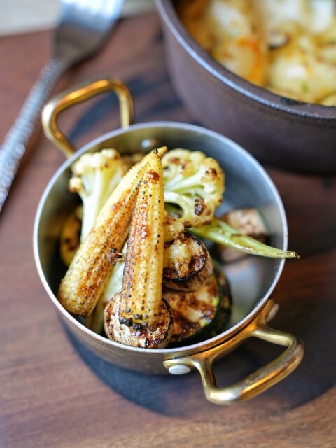 【台中食記】純原木燒烤柴燒特色料理〔 FORE restaurant 〕，fine dining餐點精緻美味，美式鄉村風玻璃屋浪漫約會，還有提供包廂包場服務。