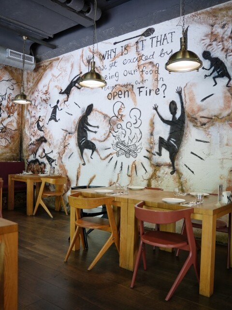 【台中食記】純原木燒烤柴燒特色料理〔 FORE restaurant 〕，fine dining餐點精緻美味，美式鄉村風玻璃屋浪漫約會，還有提供包廂包場服務。