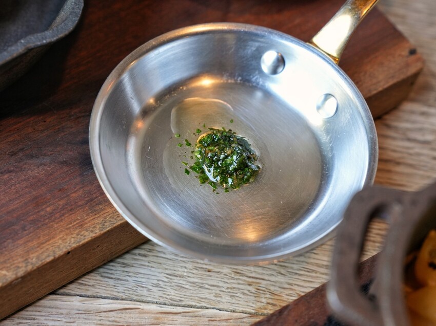 【台中食記】純原木燒烤柴燒特色料理〔 FORE restaurant 〕，fine dining餐點精緻美味，美式鄉村風玻璃屋浪漫約會，還有提供包廂包場服務。