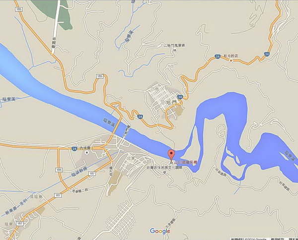 山川琉璃吊橋：細雨霏霏。山川琉璃吊橋~