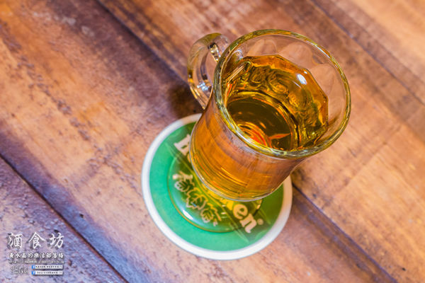 酒食坊Pān-toh Bistro|台北松山美食中式餐酒館；小家庭少人數的創意辦桌菜；食材有天然，調酒、功夫菜水準之上。