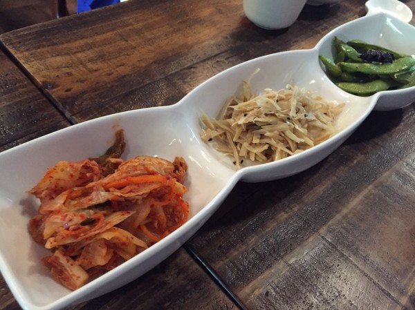 酒食坊 Pān-toh Bistro：酒食坊-非常適合家庭聚餐或是辦大型餐會的地點  客賓主盡歡的好選擇  非常細心的店家服務