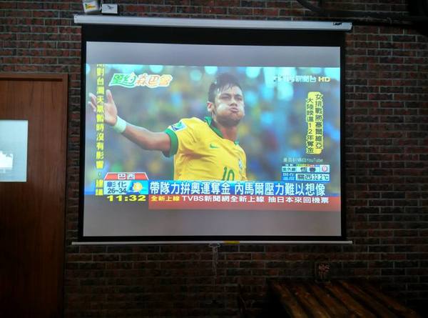 酒食坊 Pān-toh Bistro：酒食坊-非常適合家庭聚餐或是辦大型餐會的地點  客賓主盡歡的好選擇  非常細心的店家服務