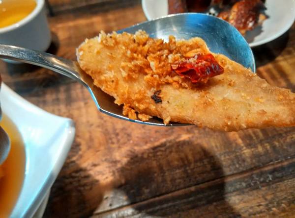 酒食坊 Pān-toh Bistro：酒食坊-非常適合家庭聚餐或是辦大型餐會的地點  客賓主盡歡的好選擇  非常細心的店家服務