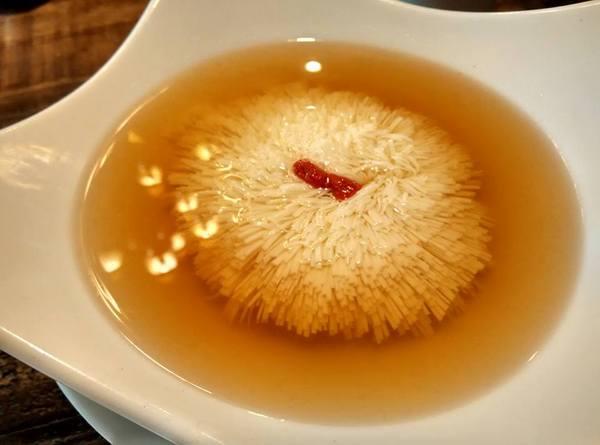 酒食坊 Pān-toh Bistro：酒食坊-非常適合家庭聚餐或是辦大型餐會的地點  客賓主盡歡的好選擇  非常細心的店家服務