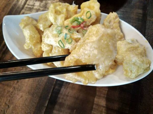 酒食坊 Pān-toh Bistro：酒食坊-非常適合家庭聚餐或是辦大型餐會的地點  客賓主盡歡的好選擇  非常細心的店家服務