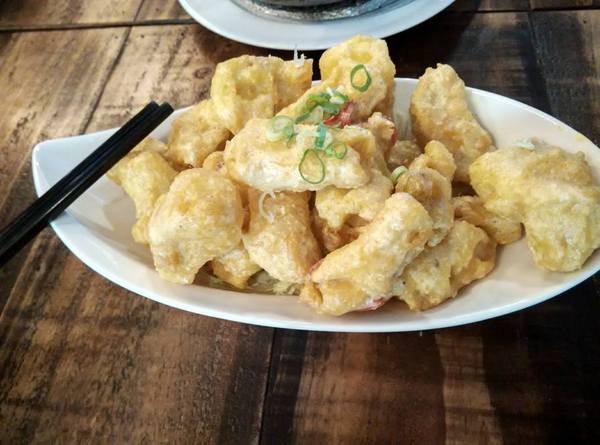 酒食坊 Pān-toh Bistro：酒食坊-非常適合家庭聚餐或是辦大型餐會的地點  客賓主盡歡的好選擇  非常細心的店家服務