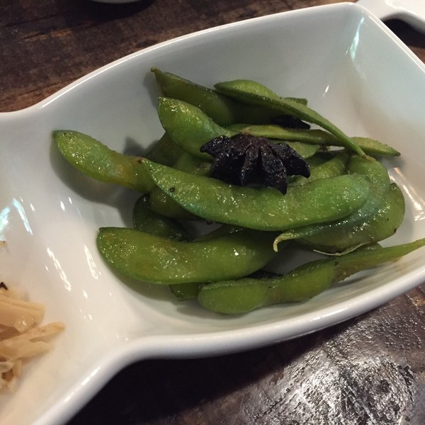 酒食坊 Pān-toh Bistro：酒食坊-非常適合家庭聚餐或是辦大型餐會的地點  客賓主盡歡的好選擇  非常細心的店家服務