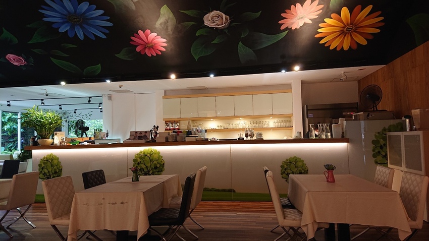 DSC_1977.JPG DSC_1977.JPG