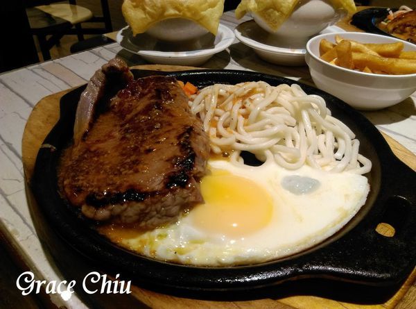 板橋安格士牛排館 豐富自助沙拉吧 板橋排餐