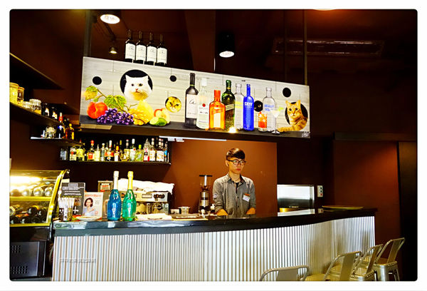 魯尼餐廳 Luni Cafe(信義店） ~ 地中海風❤️西班牙烤飯/超大干貝燉飯．貓咪友善餐廳 - 捷運信義安和站