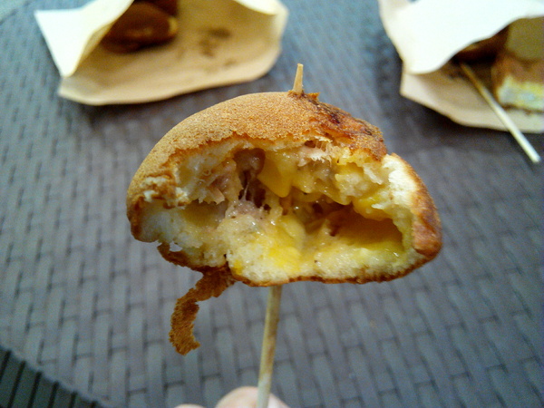 雞蛋發高燒:【東區】雞蛋發高燒。多種「加爆」餡料讓古早味小點心有了全新感受 雞蛋發高燒:【東區】雞蛋發高燒。多種「加爆」餡料讓古早味小點心有了全新感受