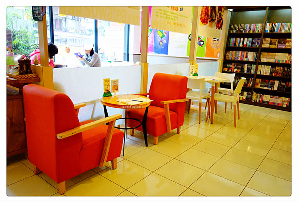索瓦咖啡台大店Sowa cafe ~ 輕食/Pizza/手作甜點．公館商圈平價美食 - 捷運公館站