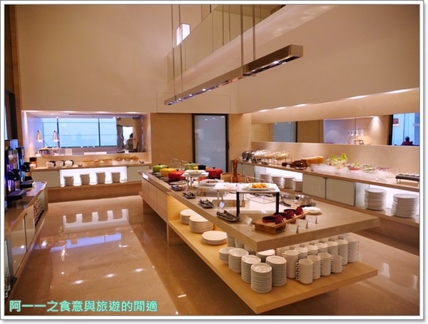 THE Roof：捷運三多商圈站美食 THE Roof  和逸高雄中山館 ～賞夜景吃美味乾式熟成牛排