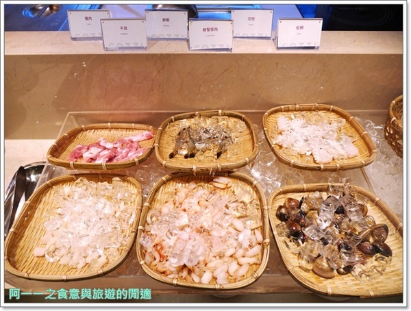 THE Roof：捷運三多商圈站美食 THE Roof  和逸高雄中山館 ～賞夜景吃美味乾式熟成牛排