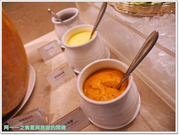 THE Roof：捷運三多商圈站美食 THE Roof  和逸高雄中山館 ～賞夜景吃美味乾式熟成牛排