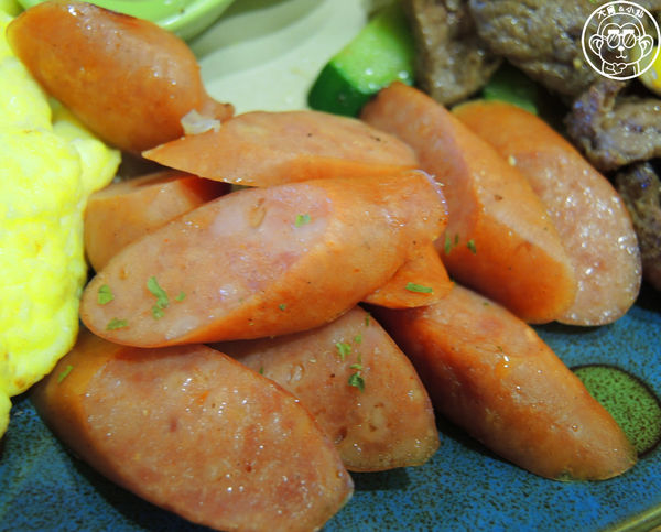 卡比咖啡：呷飽祙【新竹･卡比咖啡Catbii】一群貓星人陪用餐